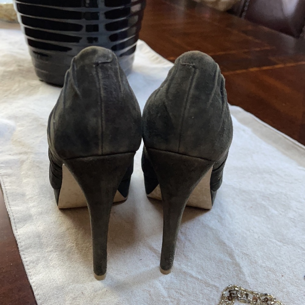 BOUTIQUE 9 Heels - Picture 4 of 6